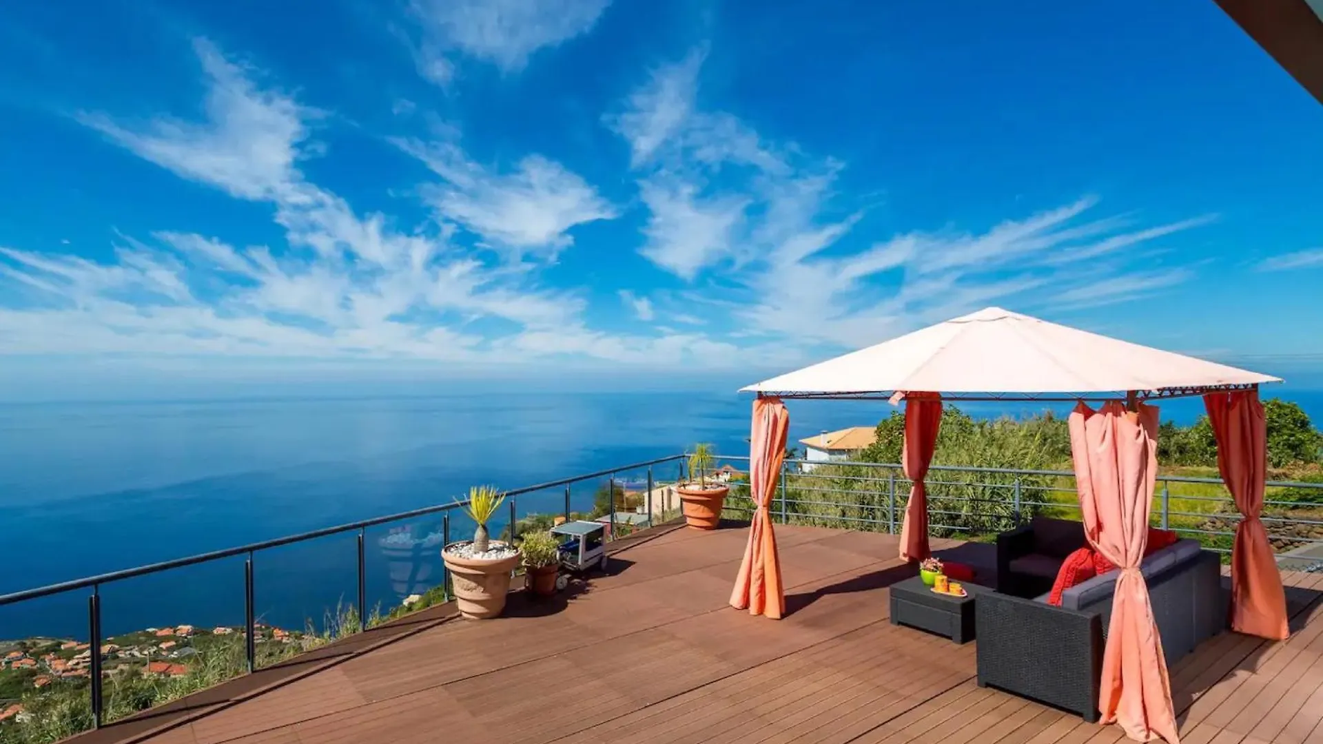 Sunparadise Arco da Calheta  Apartment